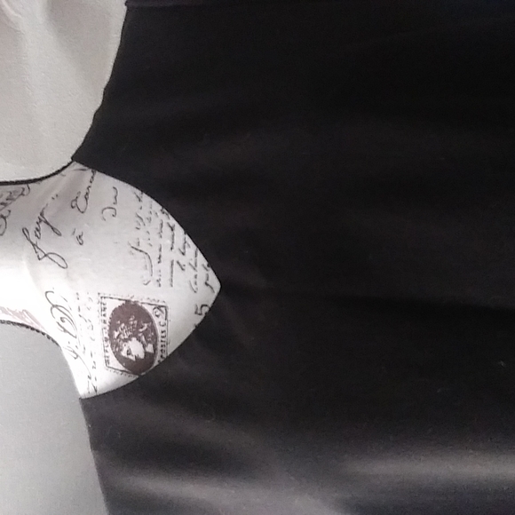 Figs sz M scrub top black - Picture 3 of 5